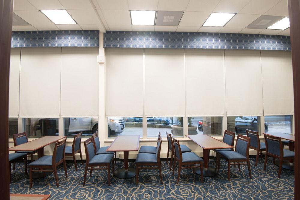 Hotel Doubletree By Hilton Forest Park Saint Louis
